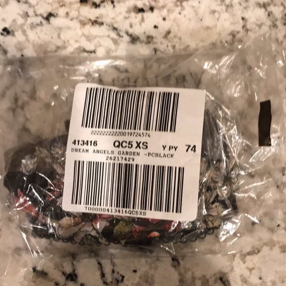 Victoria’s Secret - Dream Angels Push Up Bra/Panty - Picture 11 of 12